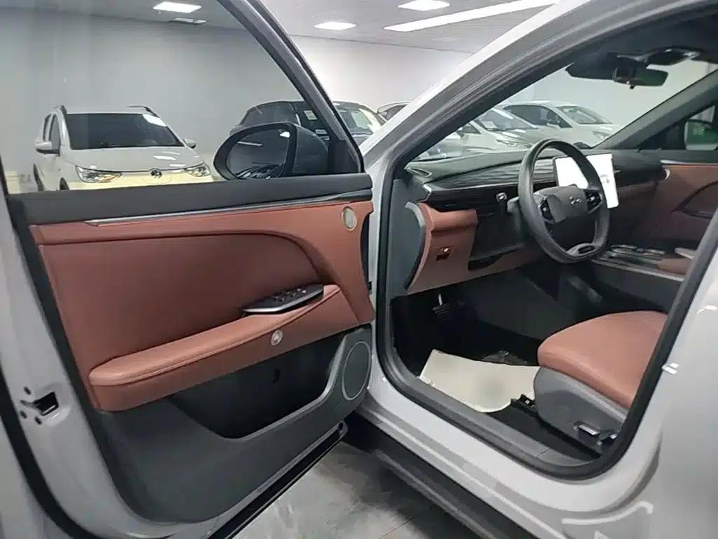 Jihu Alphard T5 2026 Range Extended Edition 1215 Yuanjing Smart Edition — миниатюра 16