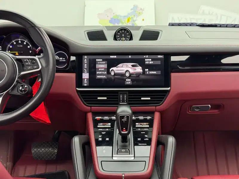 Cayenne E-Hybrid 2019 Cayenne E-Hybrid 2.0T — миниатюра 8