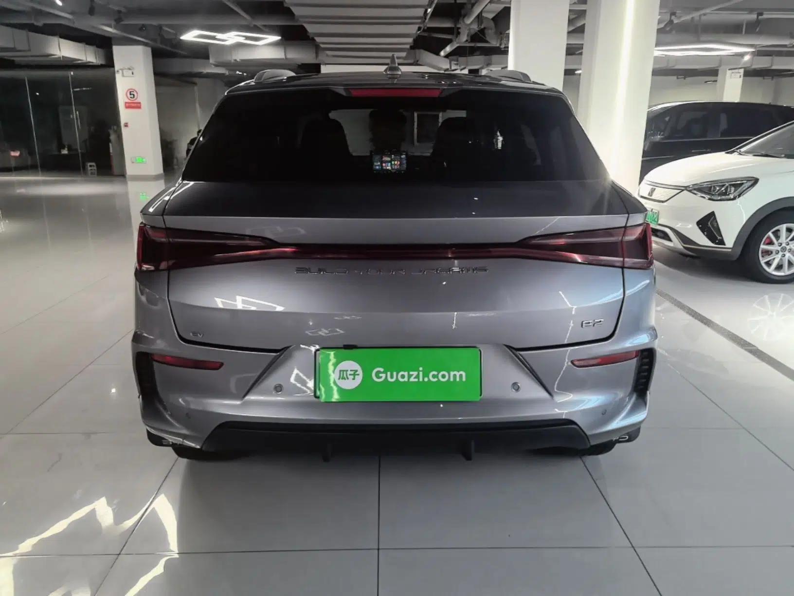 BYD e2 2023 Travel Edition — миниатюра 5
