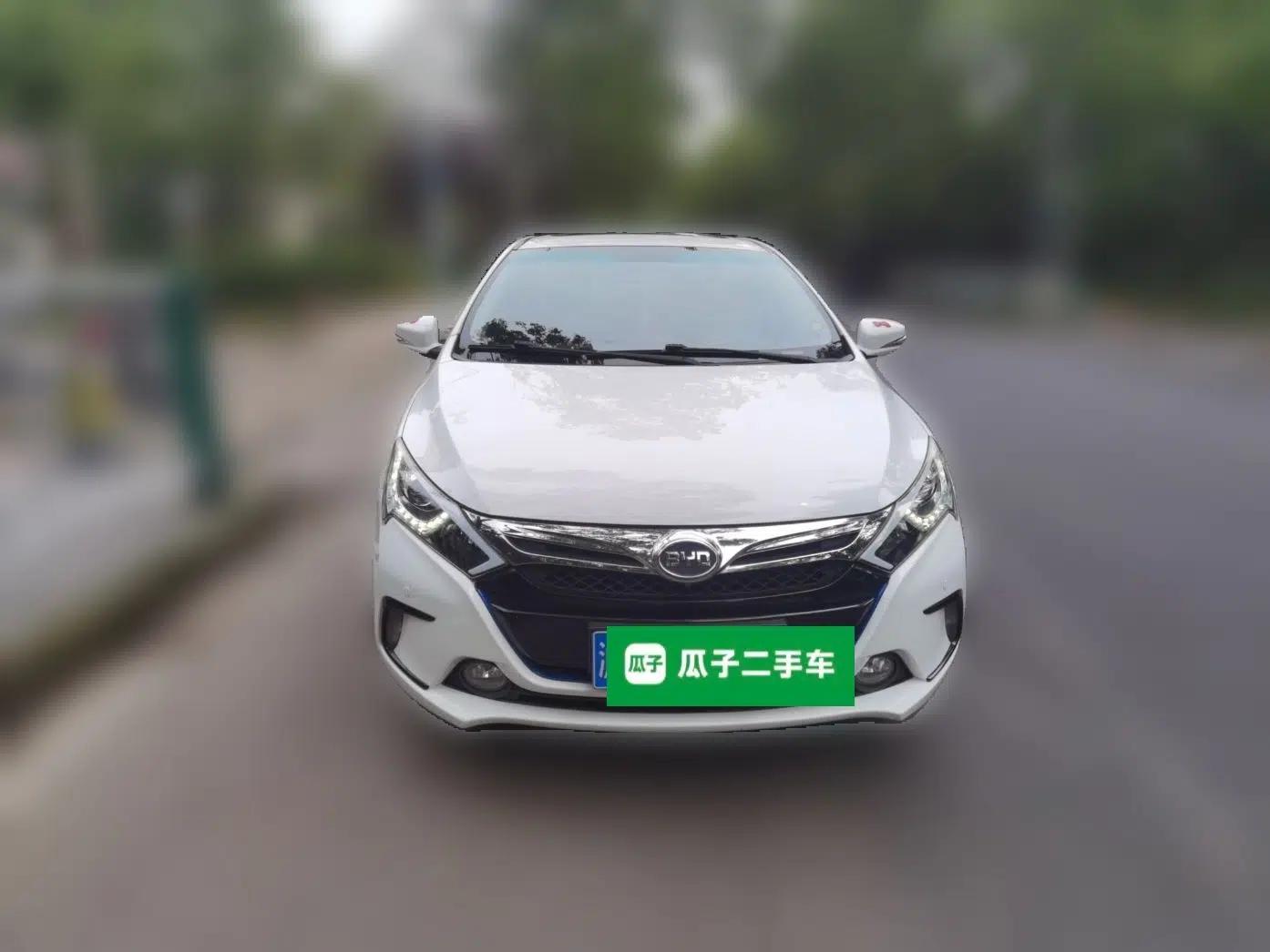 BYD Qin New Energy 2015 1.5T Dual-Crown Flagship Plus Edition — миниатюра 2