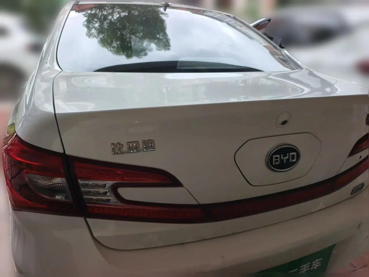 BYD Qin New Energy 2015 1.5T Dual-Crown Flagship Plus Edition — миниатюра 5