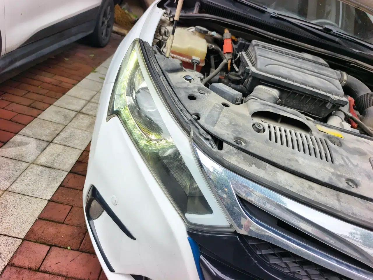 BYD Qin New Energy 2015 1.5T Dual-Crown Flagship Plus Edition — миниатюра 7