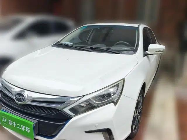 BYD Qin New Energy 2015 1.5T Dual-Crown Flagship Plus Edition
