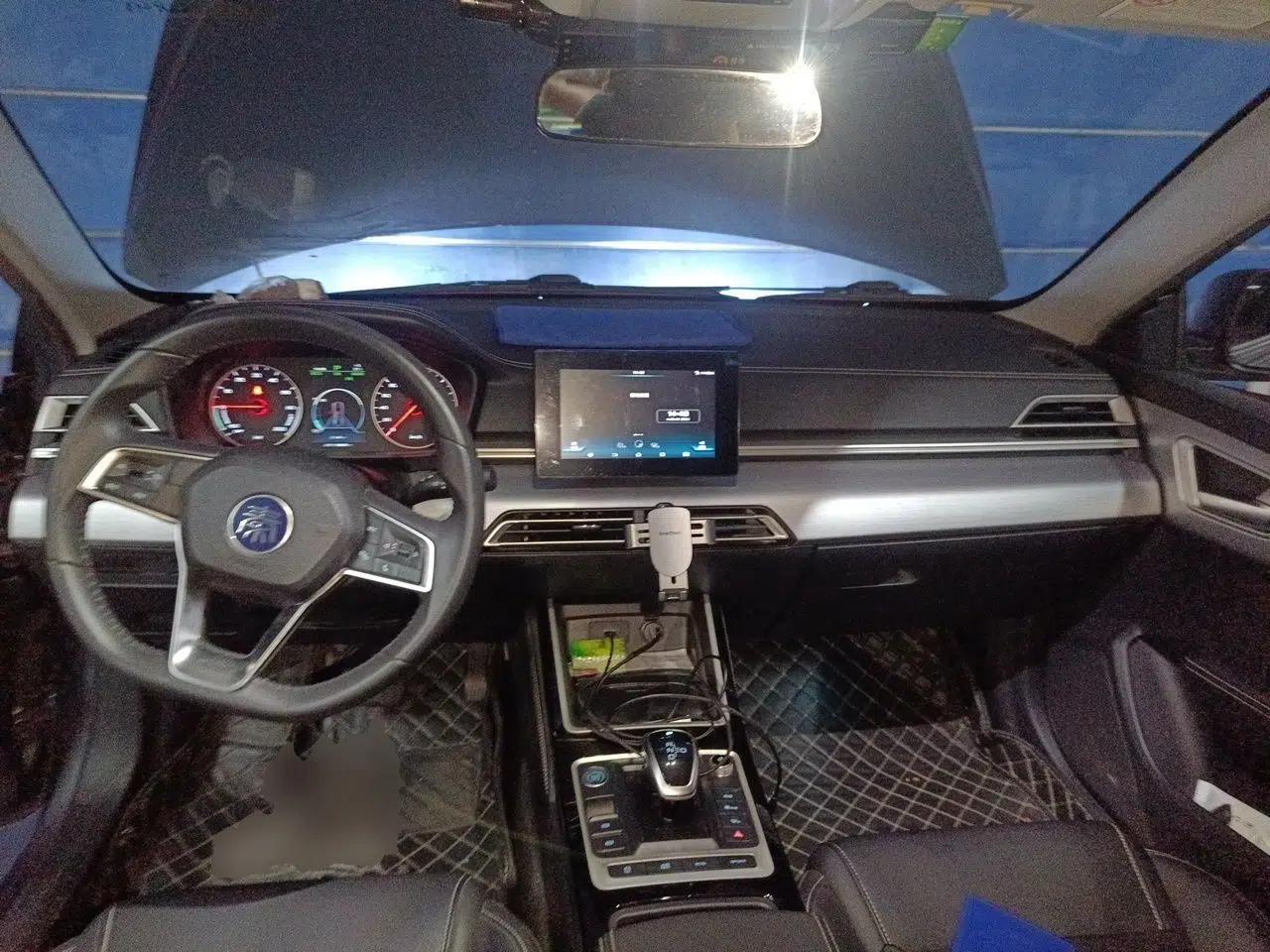 BYD Qin New Energy 2019 High-Range Luxury Model — миниатюра 9