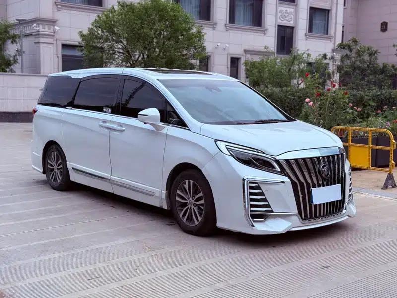 Buick GL8 2017 ES 28T Flagship Edition (National V Emission Standard) — миниатюра 3