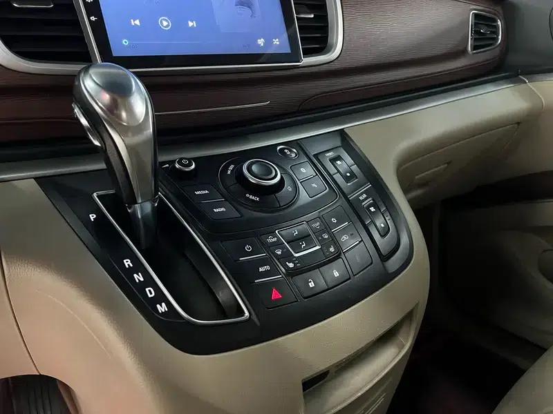 Buick GL8 2017 25S Premium Edition (National V Emission Standard) — миниатюра 8