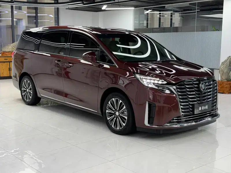Buick GL8 2023 ES Avantgarde 2.0T Luxury — миниатюра 3
