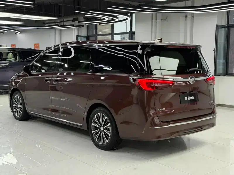 Buick GL8 2023 ES Avantgarde 2.0T Luxury — миниатюра 4