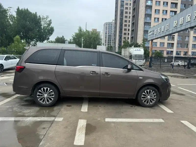 Buick GL8 2021 Land Business Class 652T Luxury — миниатюра 7