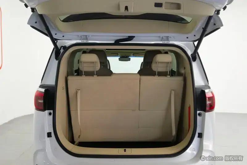 Buick GL8 2023 ES Avantgarde 2.0T Premium Edition — миниатюра 22