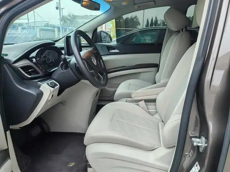 Buick GL8 2022 Land Business Class 652T Comfort — миниатюра 7