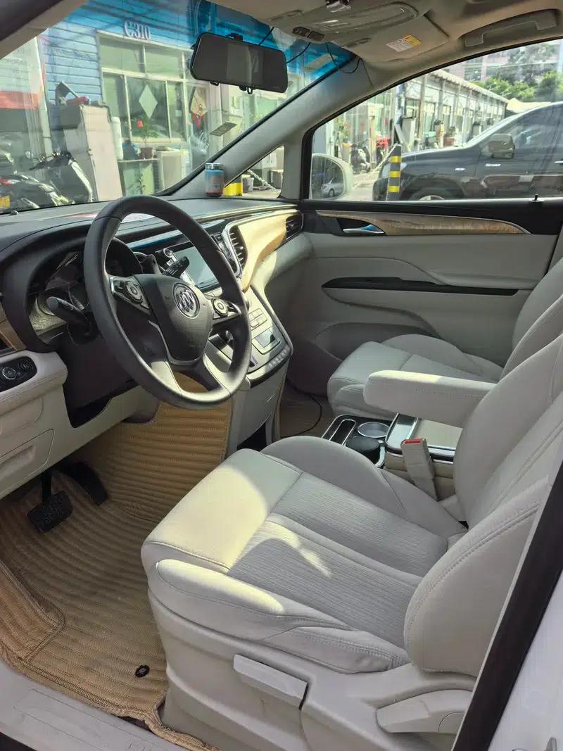 Buick GL8 2017 ES 28T Comfort Model (National V Emission Standard) — миниатюра 12