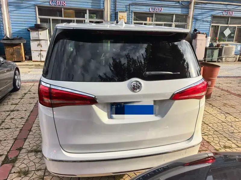 Buick GL8 2017 ES 28T Comfort Model (National V Emission Standard) — миниатюра 5