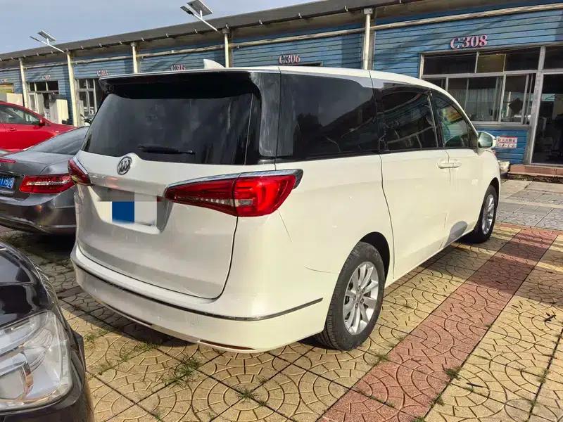 Buick GL8 2017 ES 28T Comfort Model (National V Emission Standard) — миниатюра 6