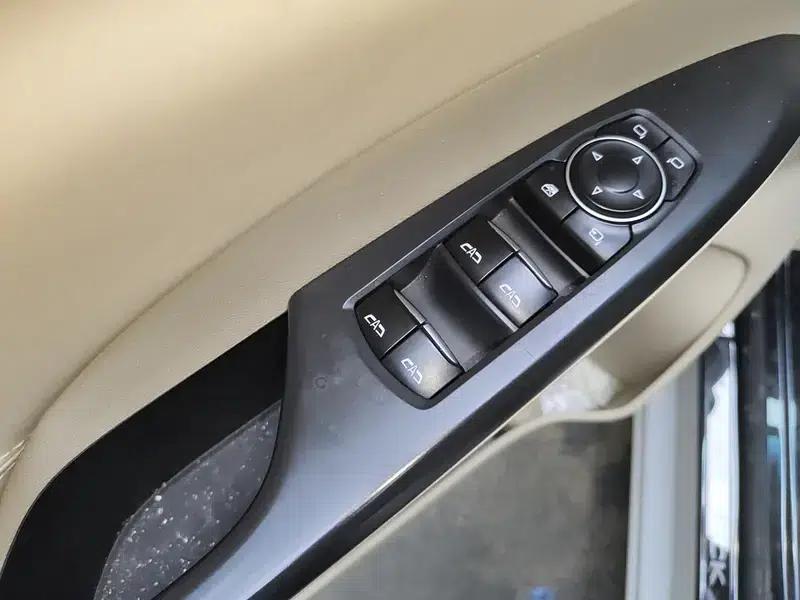 Buick GL8 2023 ES Avantgarde 2.0T Luxury — миниатюра 15