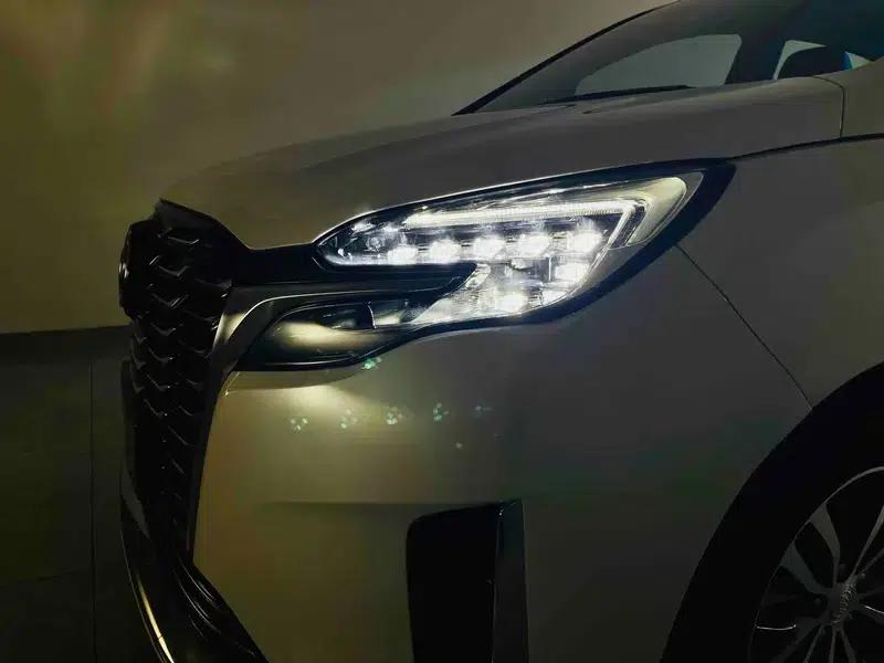 Buick GL8 2023 ES Avantgarde 2.0T Comfort — миниатюра 7