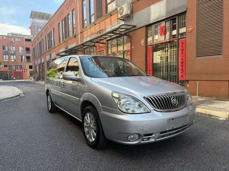 Buick GL8 2014 2.4L Executive Edition — миниатюра 3
