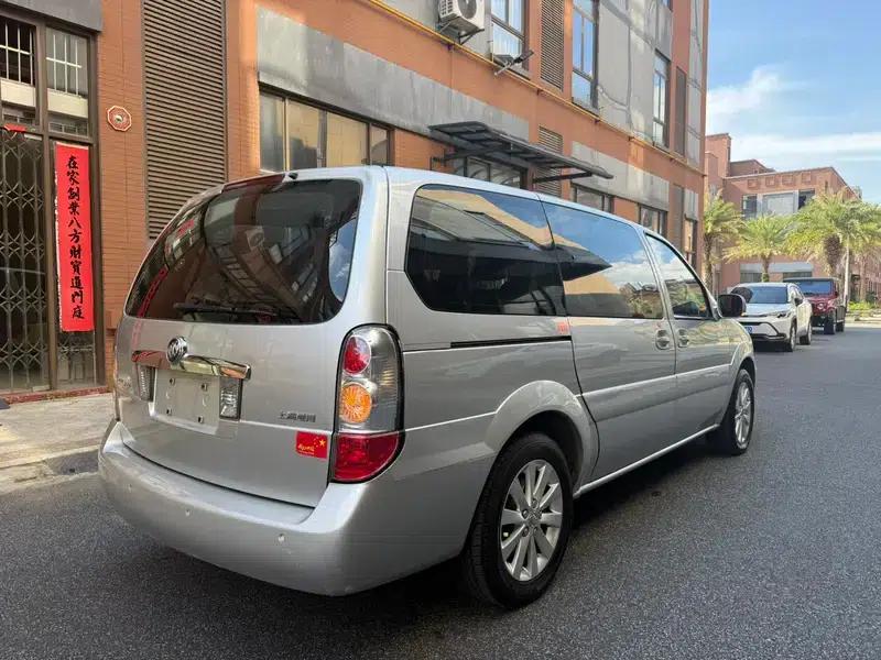Buick GL8 2014 2.4L Executive Edition — миниатюра 5