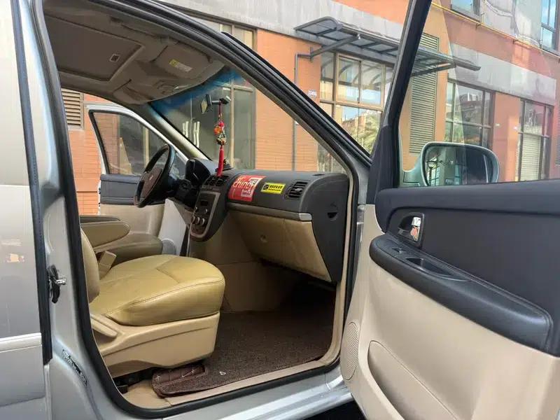 Buick GL8 2014 2.4L Executive Edition — миниатюра 9