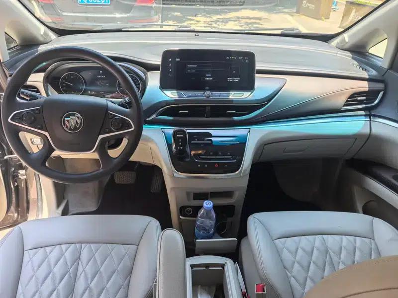 Buick GL8 2023 Land Business Class 2.0T Comfort — миниатюра 7