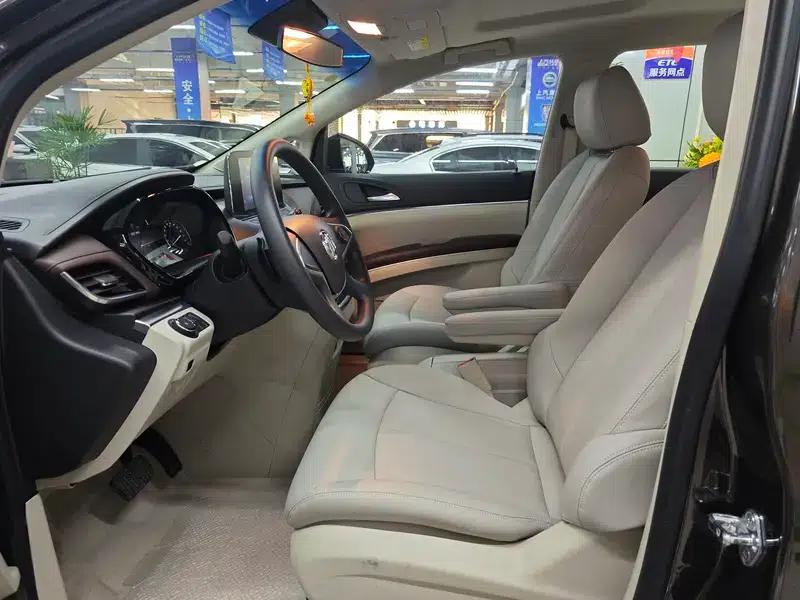 Buick GL8 2022 Land Business Class 652T Comfort — миниатюра 13