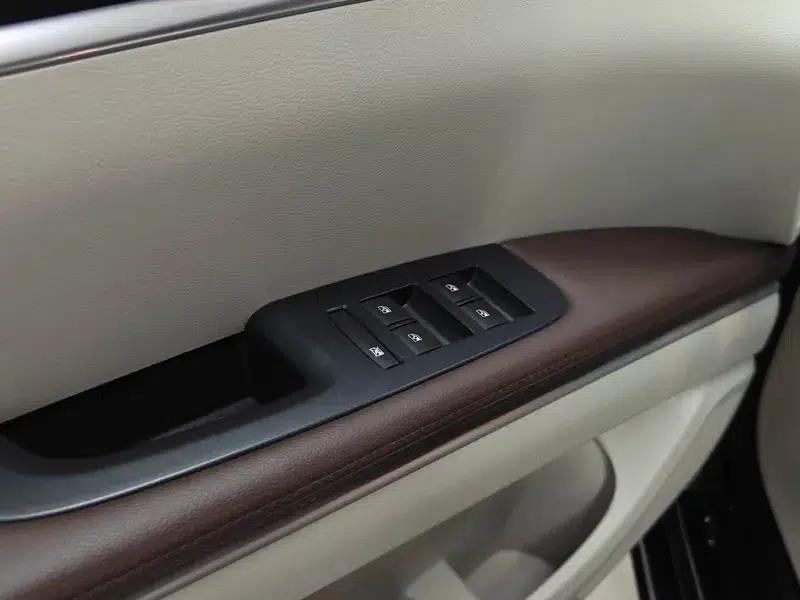 Buick GL8 2022 Land Business Class 652T Comfort — миниатюра 15