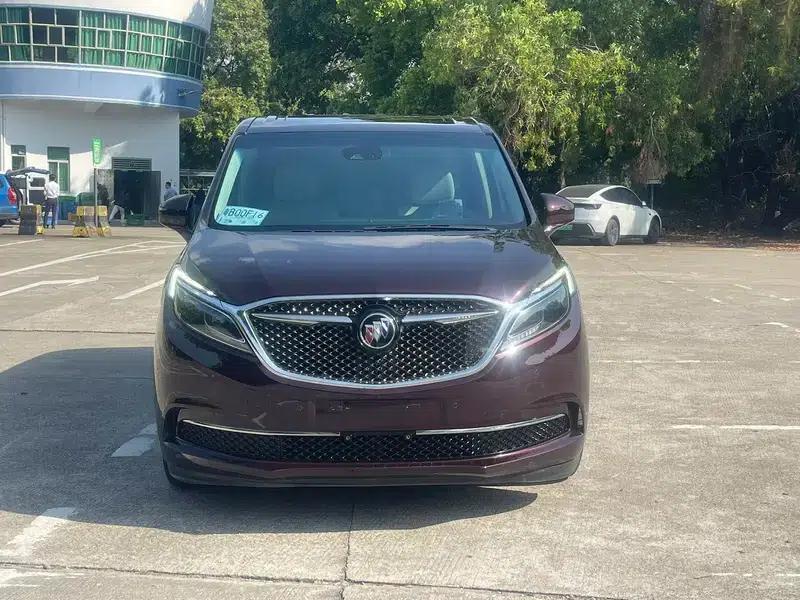 Buick GL8 2017 28T Avenir (National V Emission Standard) — миниатюра 2