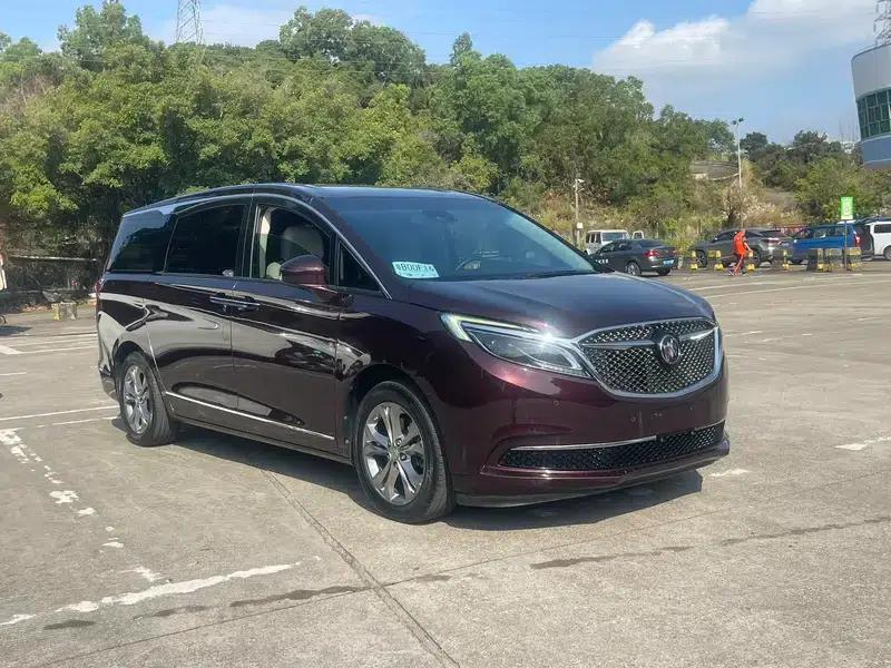 Buick GL8 2017 28T Avenir (National V Emission Standard) — миниатюра 3