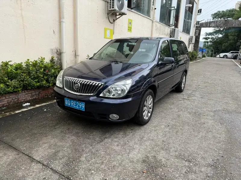 Buick GL8 2014 2.4L Classic Edition — миниатюра 1