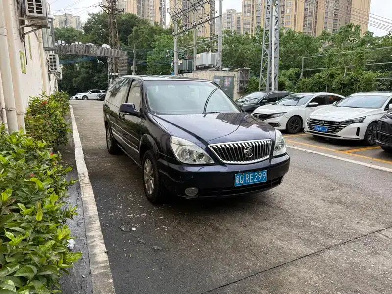 Buick GL8 2014 2.4L Classic Edition — миниатюра 3