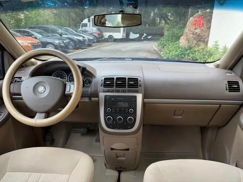 Buick GL8 2014 2.4L Classic Edition — миниатюра 7