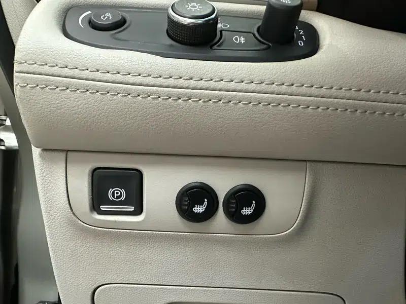 Buick GL8 2017 ES 28T Comfort Model (National V Emission Standard) — миниатюра 21