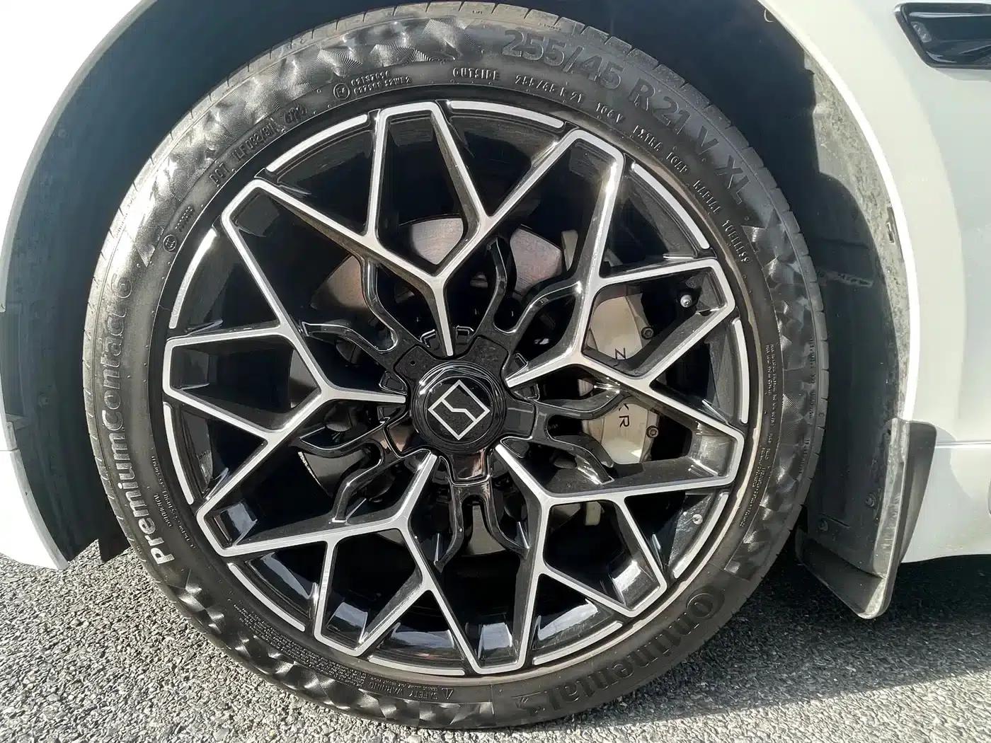Extreme Krypton 001 2024 WE Edition 95kWh Four-Wheel Drive — миниатюра 15