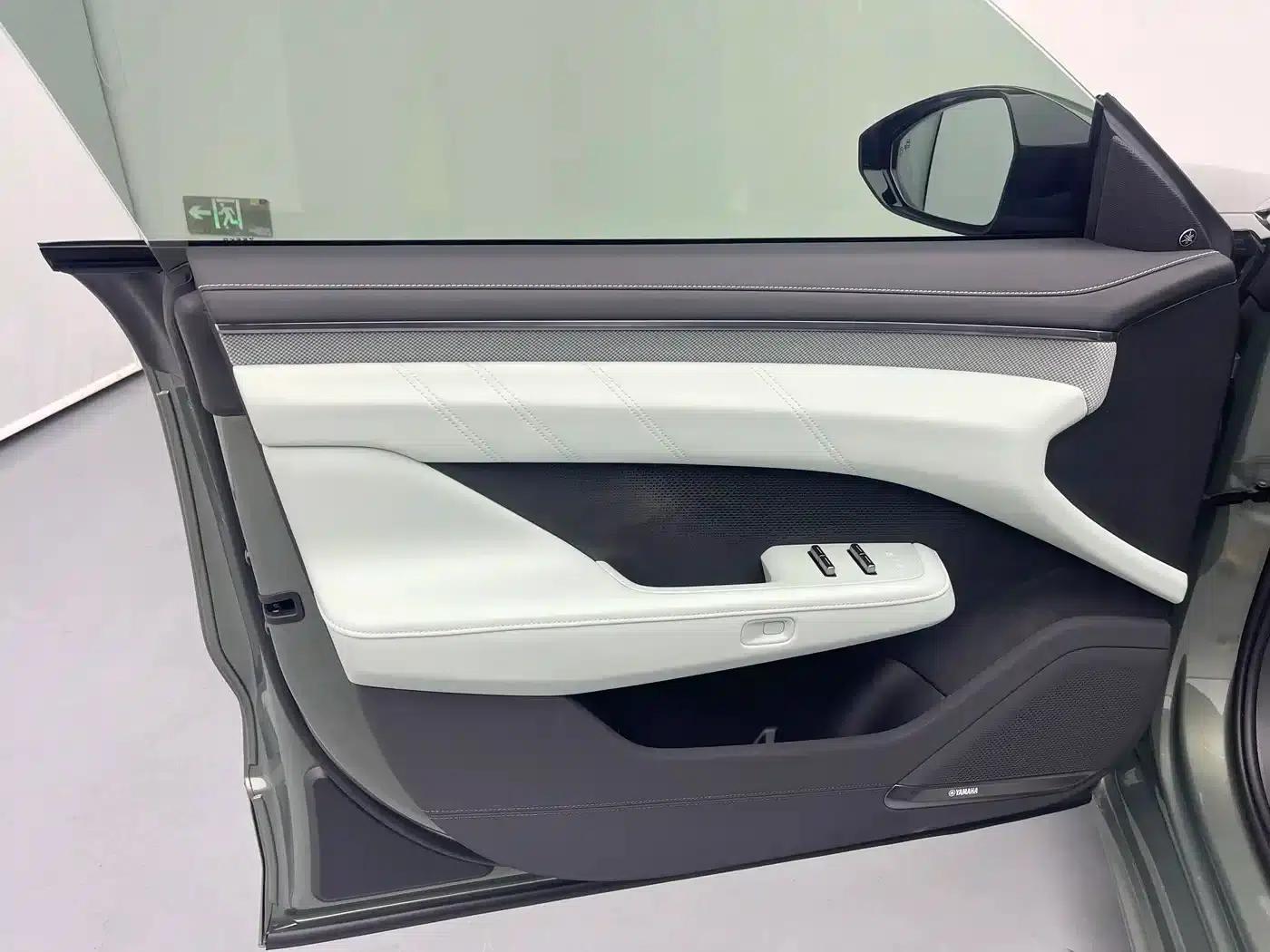 Extreme Krypton 001 2024 WE Edition 100kWh Rear-Wheel Drive — миниатюра 19