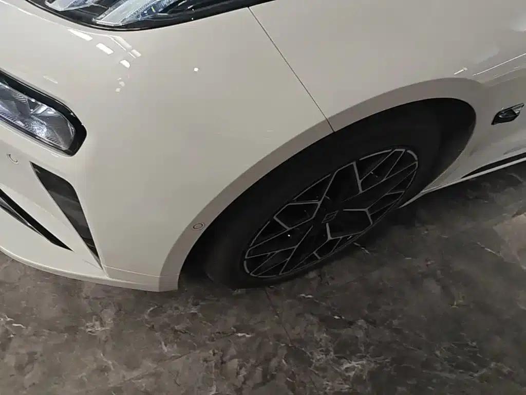 Extreme Krypton 001 2024 WE Edition 100kWh Rear-Wheel Drive — миниатюра 23