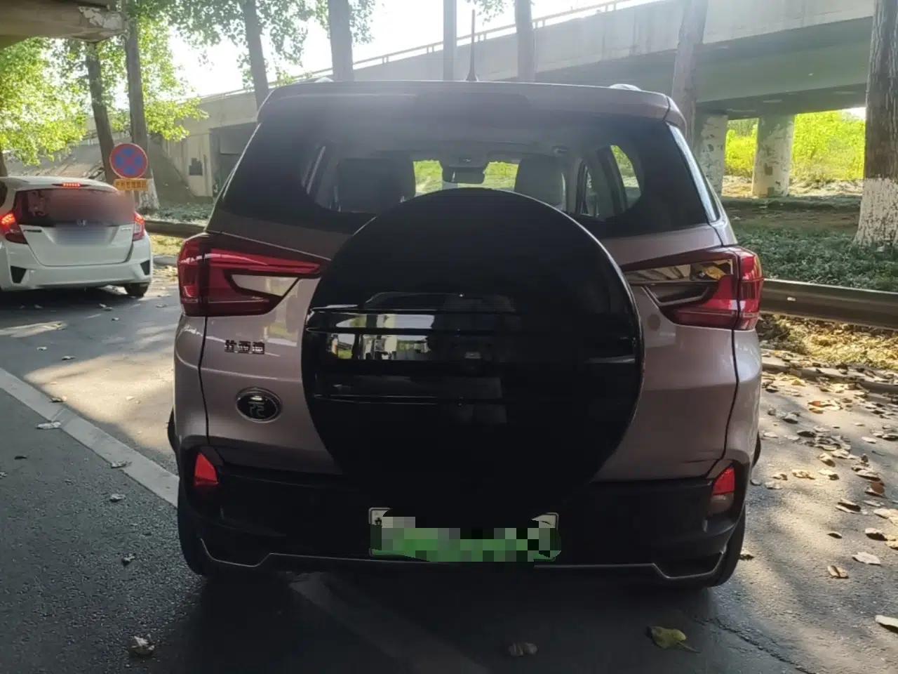 BYD Yuan Pro 2023 401 km Deluxe Version — миниатюра 5