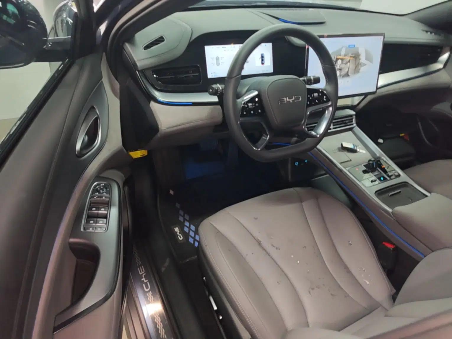 BYD Seal 07 DM-i 2025 DM-i 1.5L 125km Luxury Model — миниатюра 18