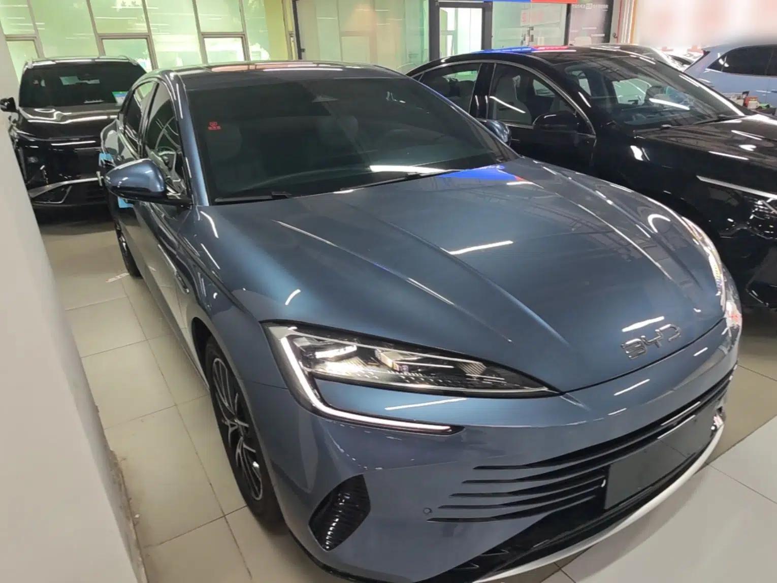 BYD Seal 07 DM-i 2025 DM-i 1.5L 125km Luxury Model — миниатюра 3