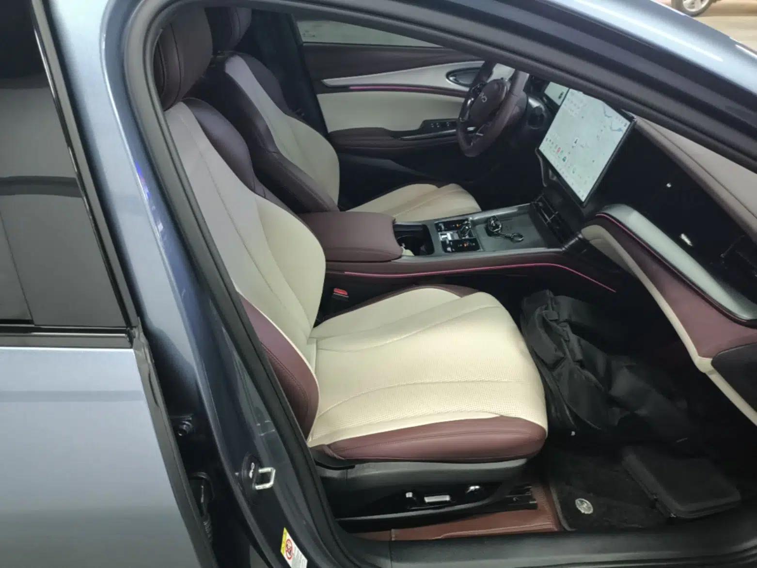 BYD Seal 07 DM-i 2025 DM-i 1.5L 125km Luxury Model — миниатюра 19