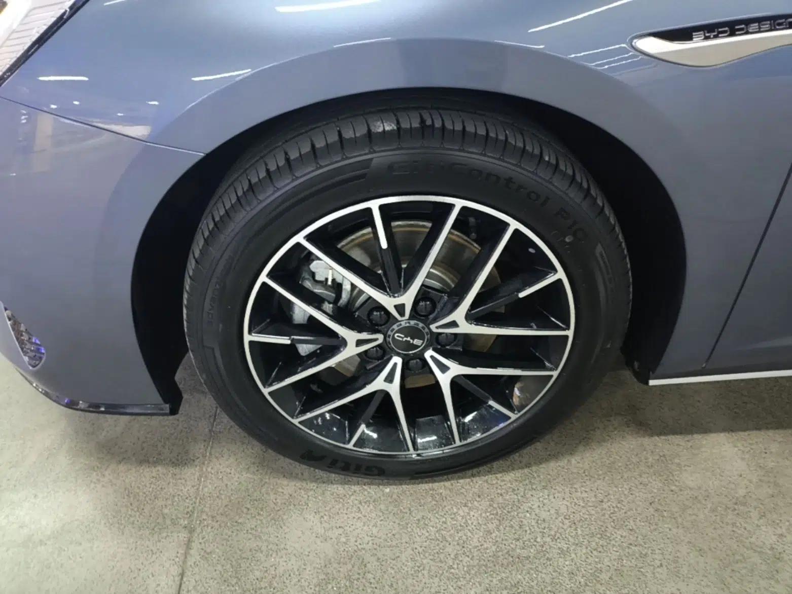 BYD Seal 07 DM-i 2025 DM-i 1.5L 125km Luxury Model — миниатюра 10
