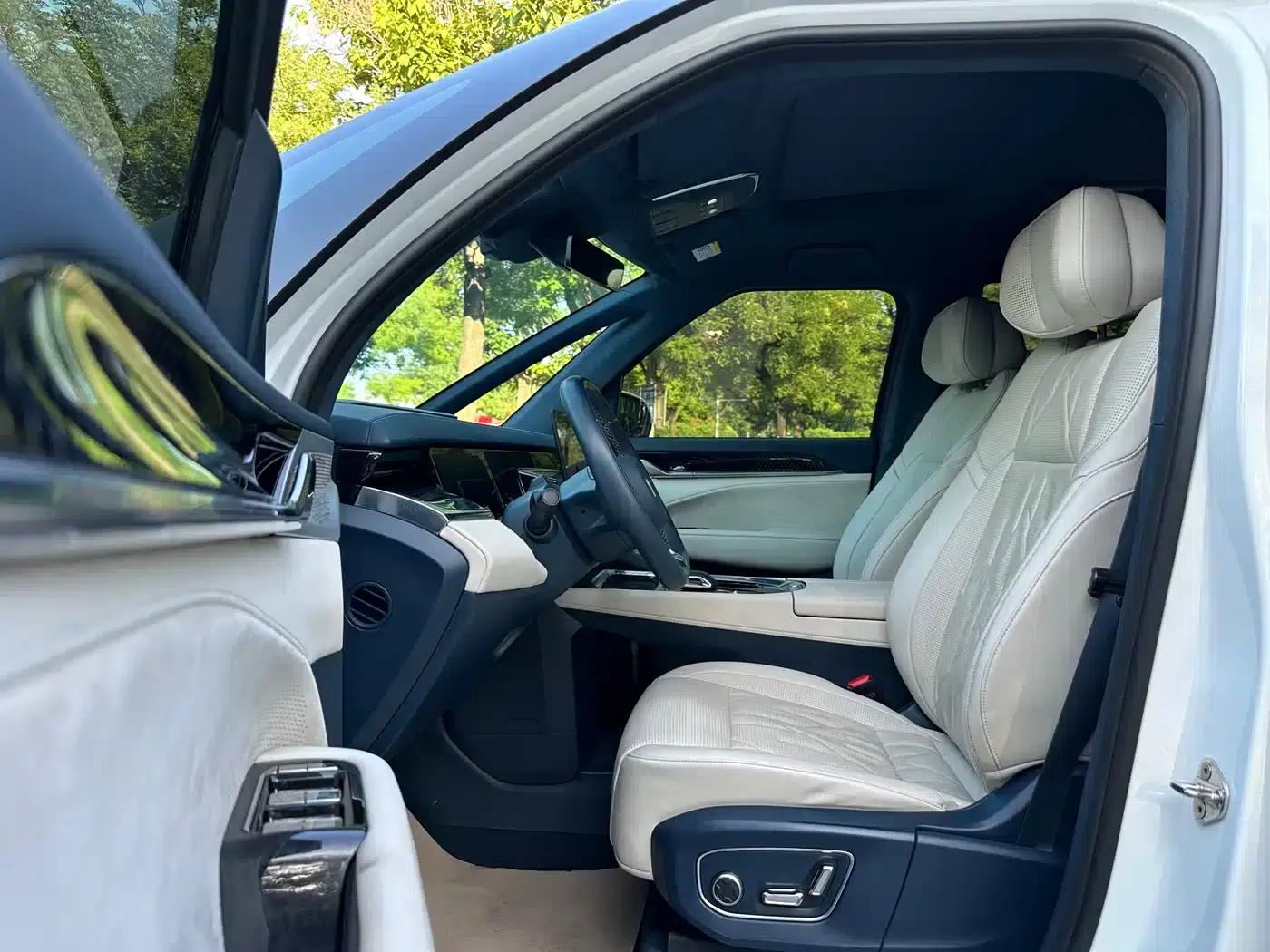 Jike 009 2024 Model Six-Seat Executive Edition AWD 108kWh — миниатюра 8