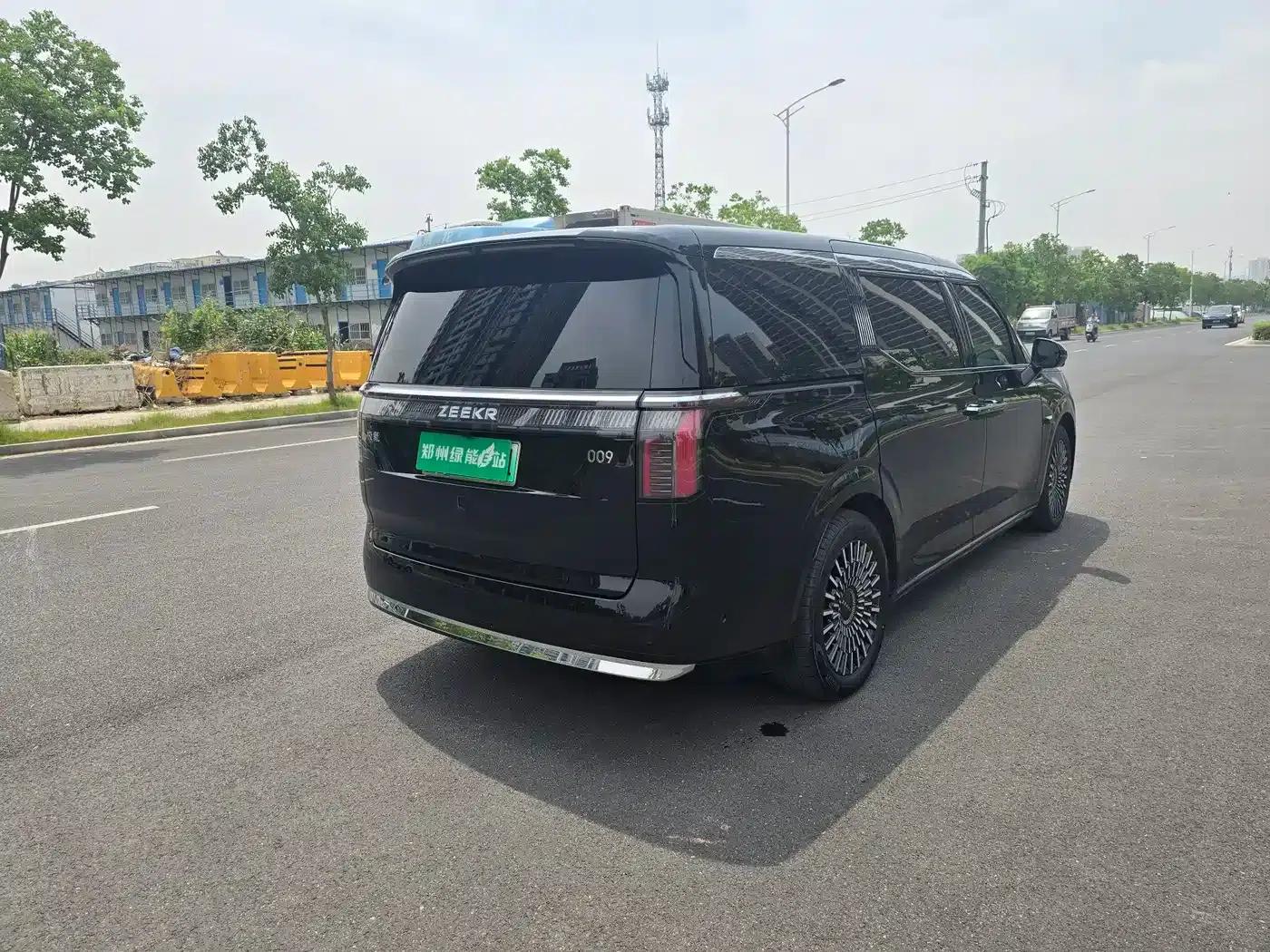 Extreme Krypton 009 2024 Model 7-Seat Aisle Edition 108kWh — миниатюра 9