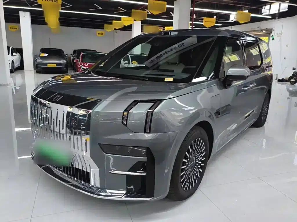 Extreme Krypton 009 2024 Model 7-Seat Aisle Edition 4WD 108kWh — миниатюра 1