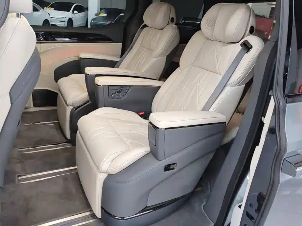 Extreme Krypton 009 2024 Model 7-Seat Aisle Edition 4WD 108kWh — миниатюра 13
