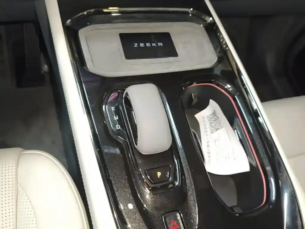 Extreme Krypton 009 2024 Model 7-Seat Aisle Edition 4WD 108kWh — миниатюра 10