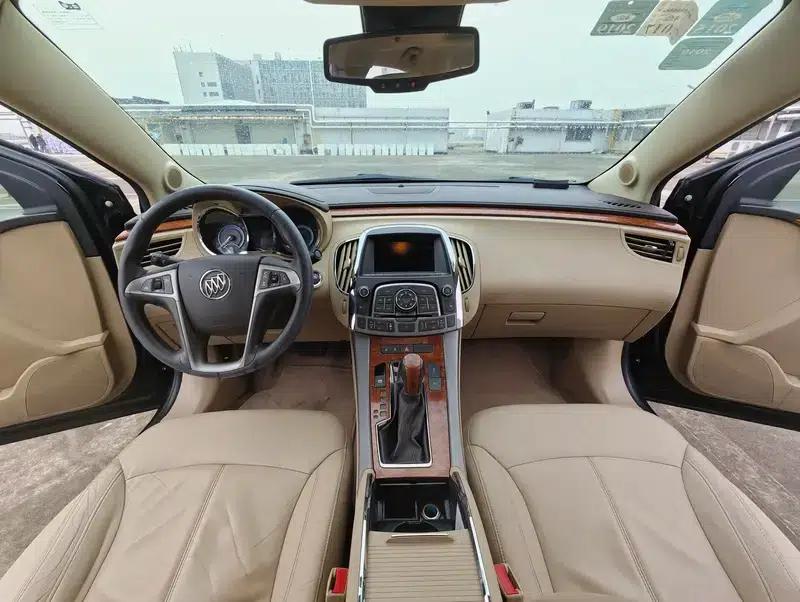 Buick LaCrosse 2012 2.4L SIDI Luxury Edition — миниатюра 8