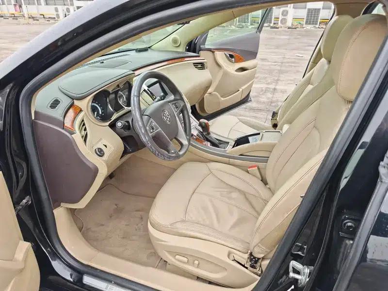 Buick LaCrosse 2012 2.4L SIDI Luxury Edition — миниатюра 9