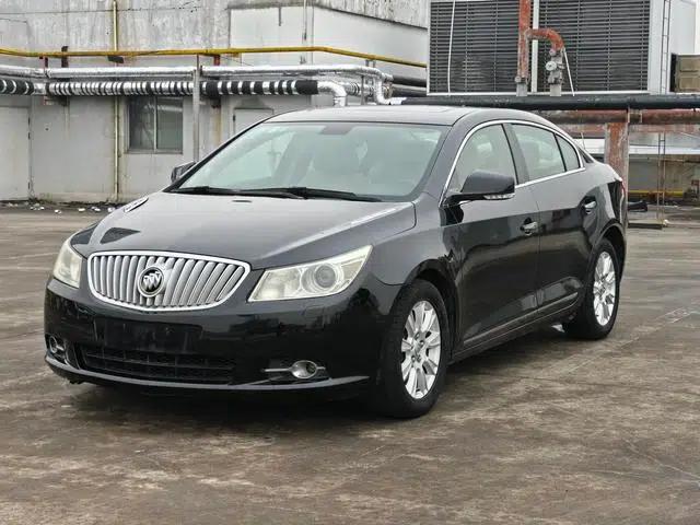 Buick LaCrosse 2012 2.4L SIDI Luxury Edition