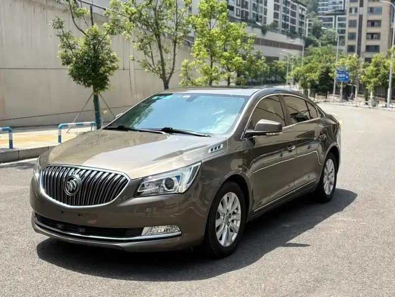 Buick LaCrosse 2013 2.4L SIDI Elite Comfort — миниатюра 1