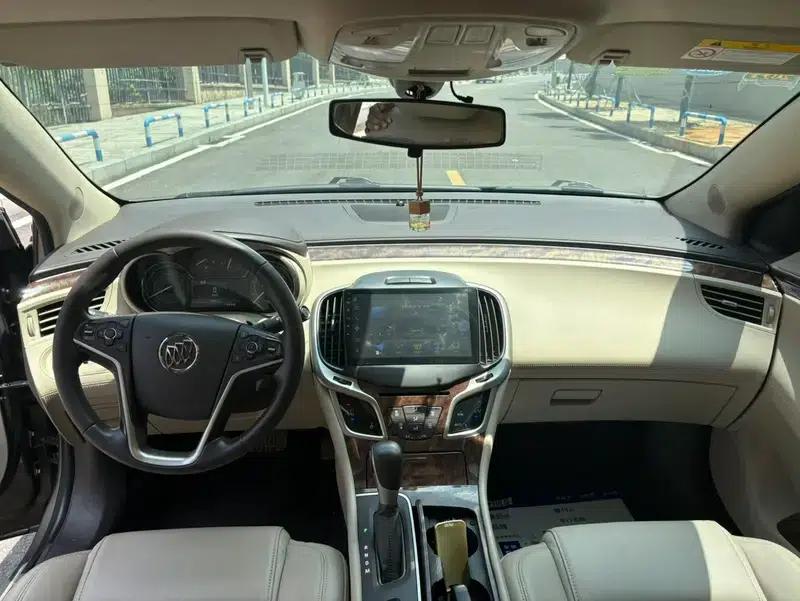 Buick LaCrosse 2013 2.4L SIDI Elite Comfort — миниатюра 11